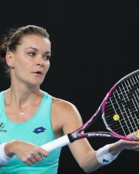 MK体育官网-十余年后再演神迹！斯瓦泰克三胜加冕联合杯，成新晋幸运儿