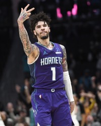 MK体育网页版-只管打球好看！三球24中11得25分9板5助 三分失准11中3